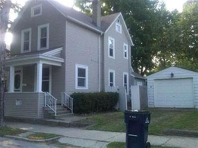 1st image of 1521 N B St