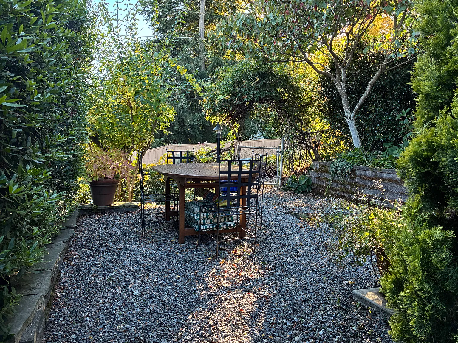 1 bed, 1000 sqft, $2,100 — Photo 2