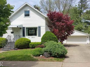 1013 W Wood St, Bloomington, IL