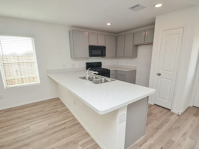 18119 Rockvine Dr — Photo 12