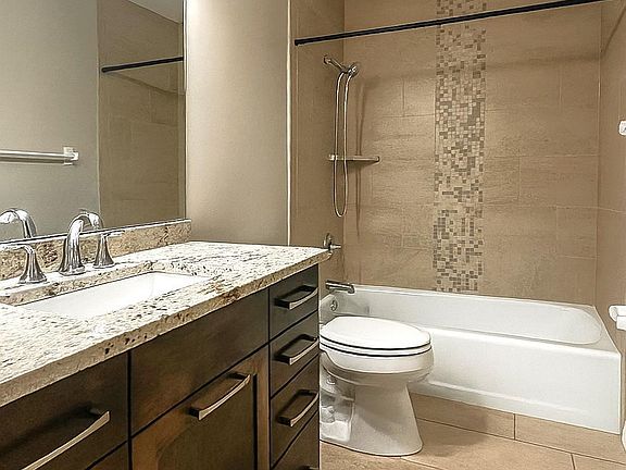 5th image of 2011 Viking Dr NW APT 32