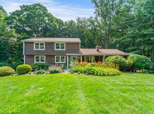 47 Princess Wenonah Dr, Shelton, CT 06484