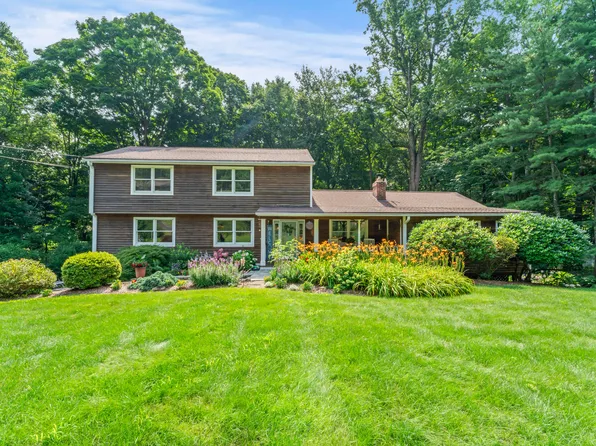 47 Princess Wenonah Drive, Shelton, CT 06484