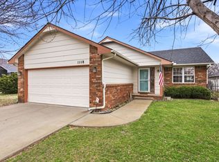 1118 N Curtis St, Wichita, KS 67212