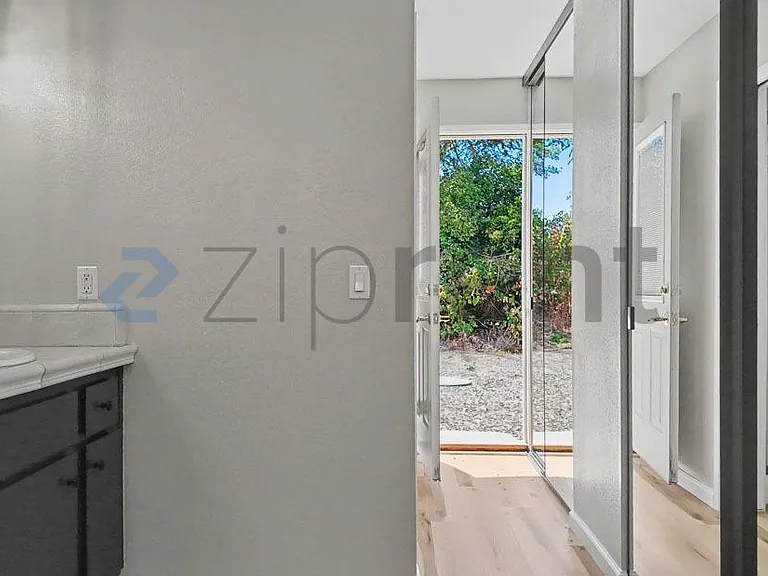 17068 Vintage Dr — Photo 53