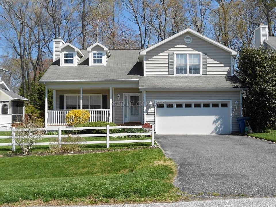 20 Hingham Ln. - Primary