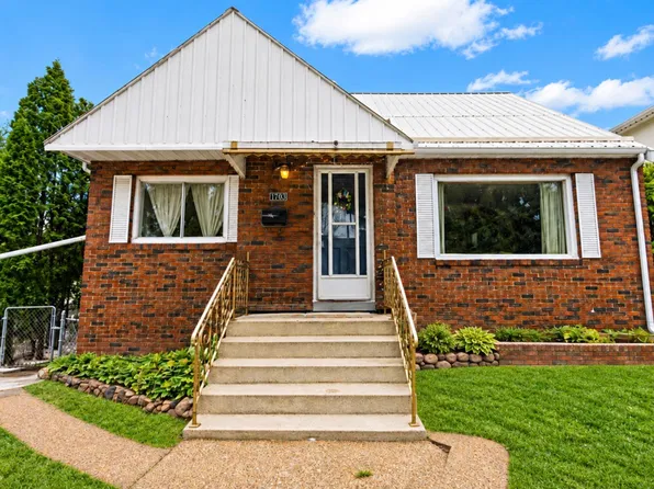 7703 77th Ave NW, Edmonton, AB T6C 0K6