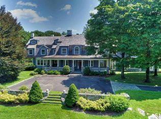 27 Country Club Rd, Ridgefield, CT 06877