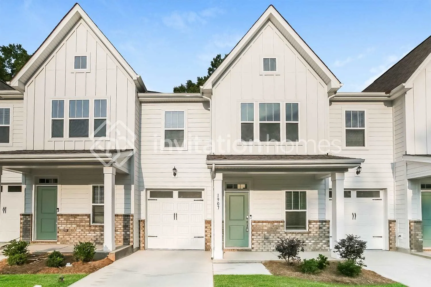 1907 Commerce Dr Monroe, NC 28110 — Photo 1