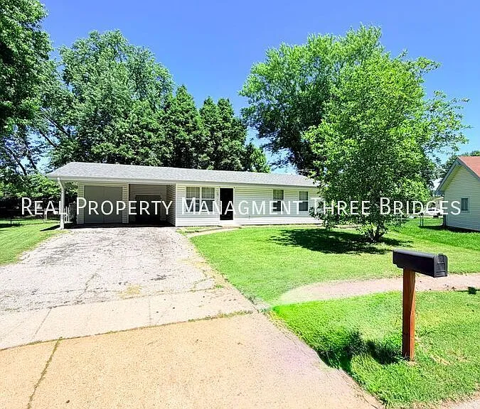 2857 Dawnview Dr — Photo 10
