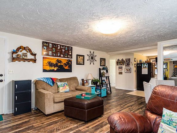 5th image of 310 Parkway Blvd