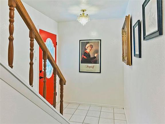 2nd image of 1302 S Davis Dr
