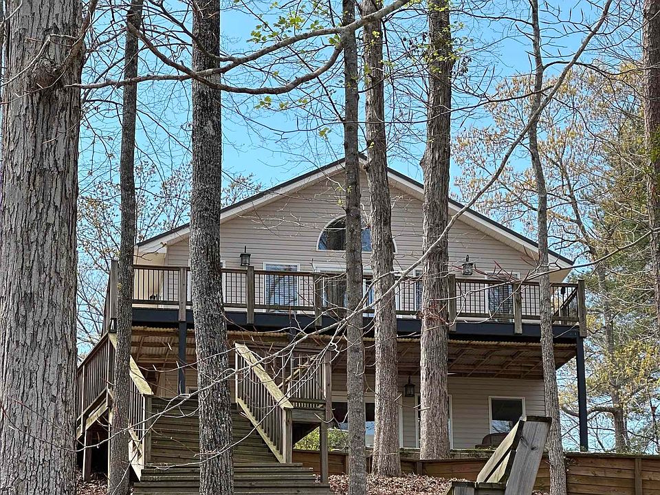 1st image of 120 River Lake Ct
