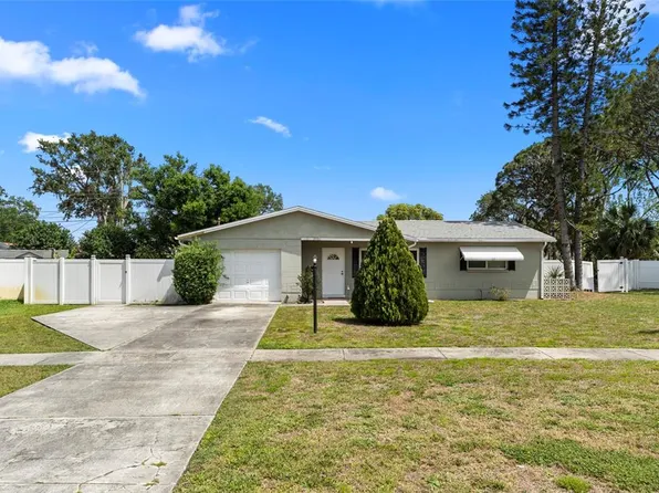 3601 69th Way N, Saint Petersburg, FL 33710