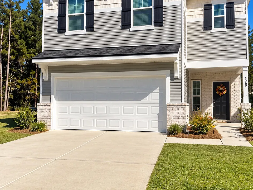 698 Sawmill Rd