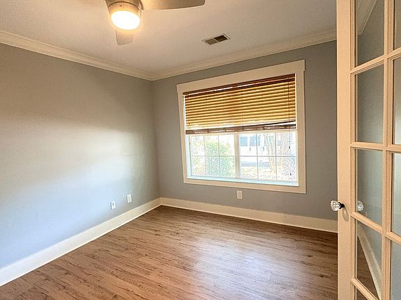 4th image of 213 Station Mill Blvd