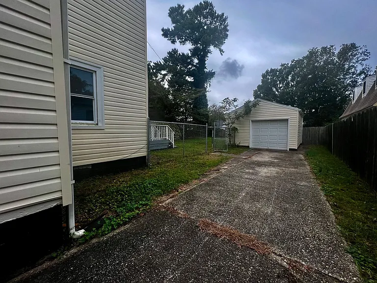 8121 Old Ocean View Rd — Photo 26