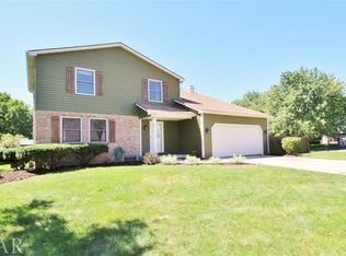 105 Regal Dr, Normal, IL 61761