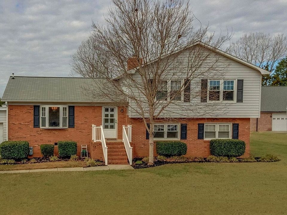 Updated Roof, Siding, HVAC
