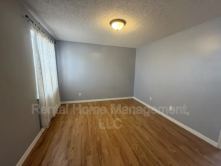 772 Olympic Cir #H2 — Photo 8