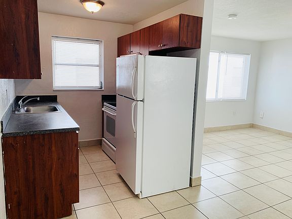 4th image of 2070 NE 162nd St #15