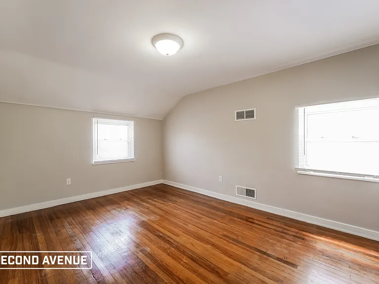 43 Glenview Ave — Photo 16