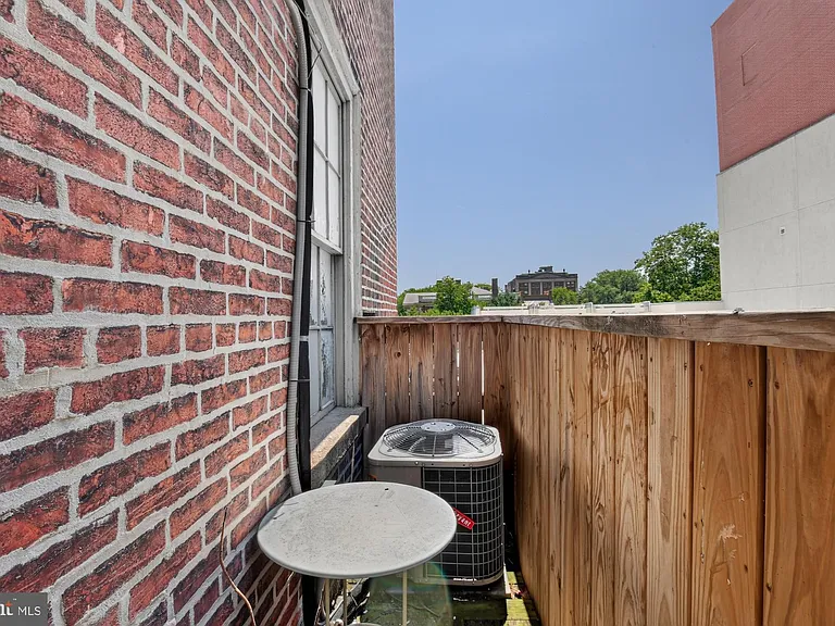44 S 3rd St #3 — Photo 19