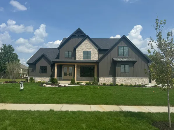 3104 Whispering Brook Ln, Valparaiso, IN 46385