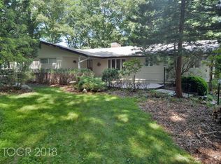 43 Rolling Ridge Rd, Upper Saddle River, NJ 07458