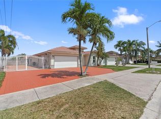 27983 SW 135th Ave, Homestead, FL 33032