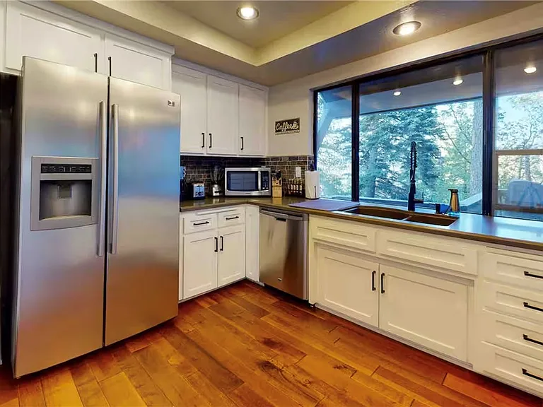 353 Mittry Ln — Photo 6