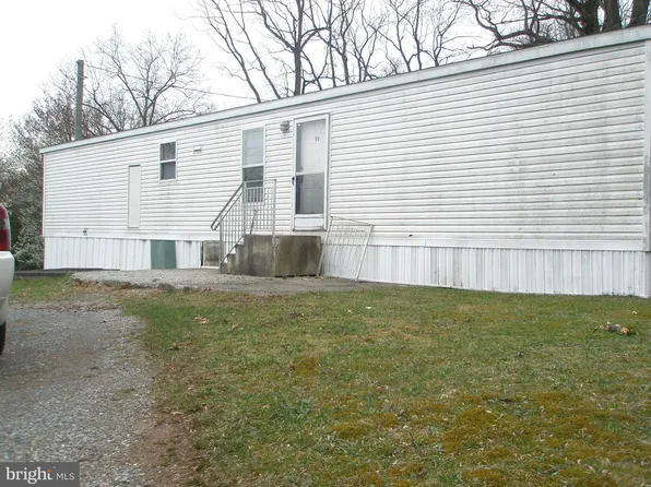 218 Lawn Rd, Palmyra, PA 17078