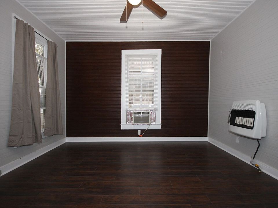 1st image of 816 E Carson St #818