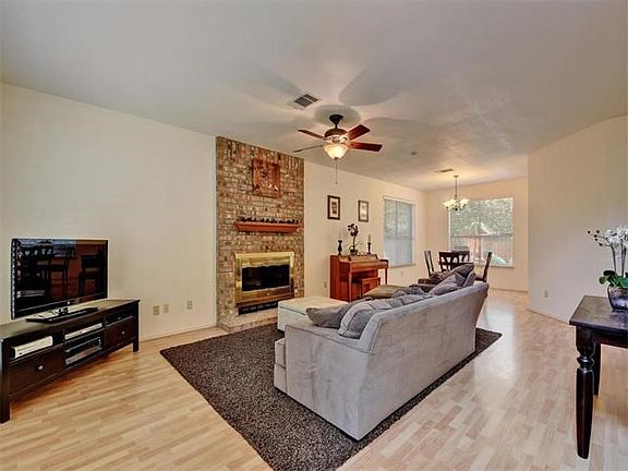 2nd image of 8005 Doe Meadow Dr