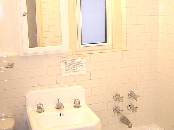 4th image of 141 Essex St APT 1C