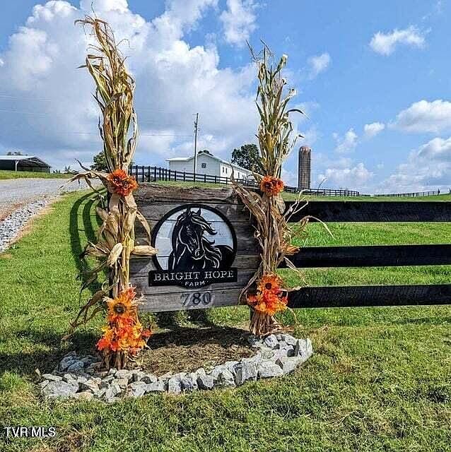 1st image of 780 Bright Hope Rd