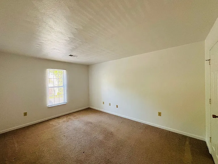 108 Chowning Pl — Photo 15