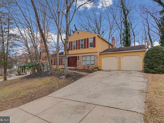 2nd image of 13106 Larkhall Cir
