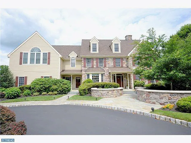 15 Colts Neck Dr photo 1