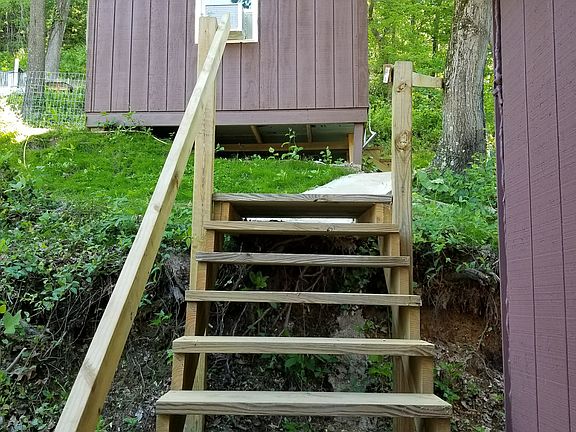 3rd image of 4916 Jonquil Dr