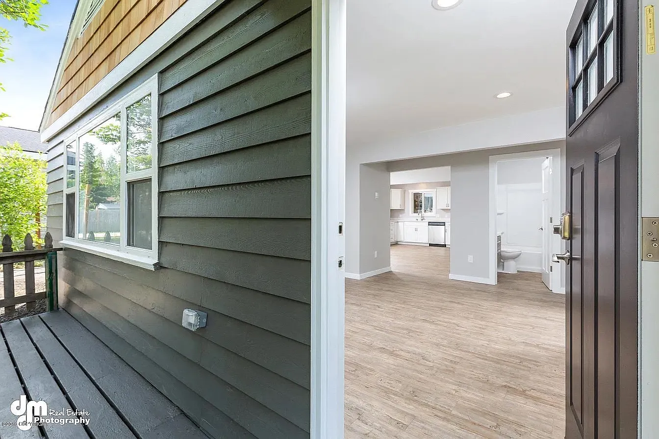 3 bed, 1098 sqft, $2,800 — Photo 4