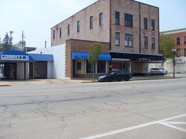 2nd image of 204 Broadway St