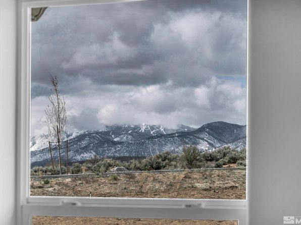 3660 Flare Ln #3-2-3, Carson City, NV 89705