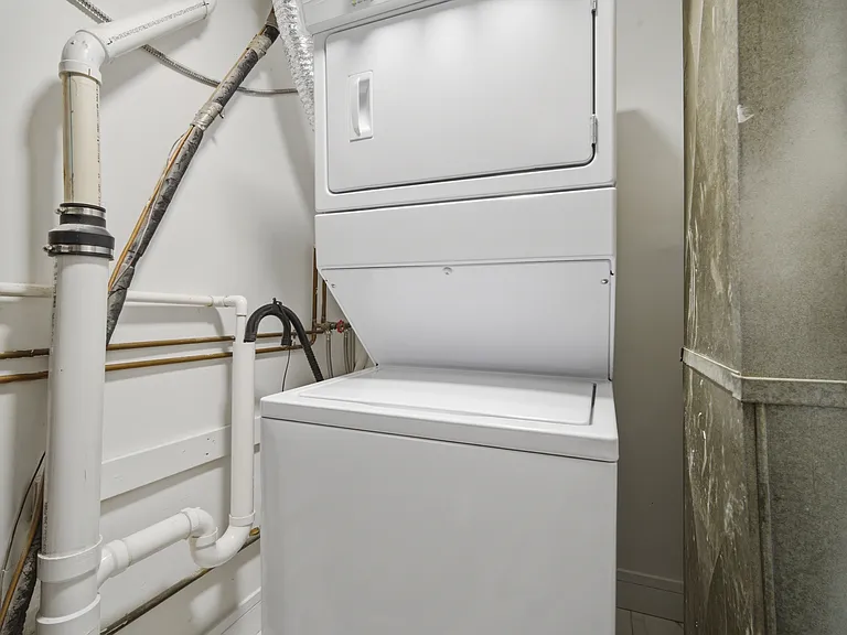 921 W Wilson Ave #3W — Photo 8