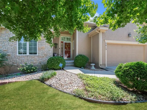 7415 Charles St, Shawnee, KS 66216