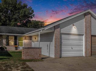 1011 Berkley Cir, Mishawaka, IN