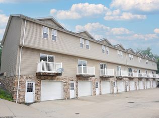 9 Tall Grass Ln, Morgantown, WV 26505