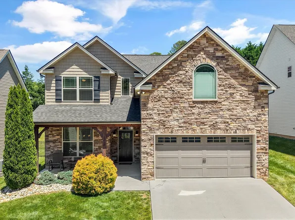 1218 Peake Ln, Knoxville, TN 37922