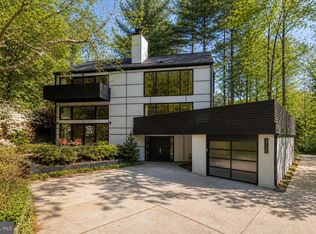 2710 Brandywine St NW, Washington, DC 20008
