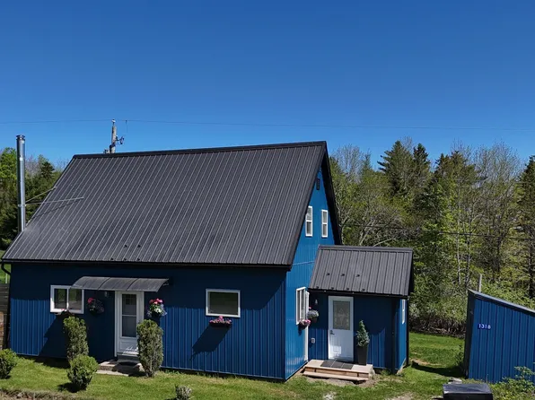 1318 Sweetland Rd, Lunenburg, NS B0J 1E0